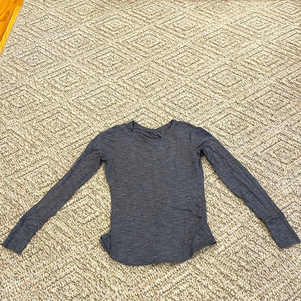 Lulu lemon top!